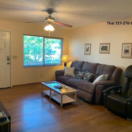 House 3Br 1-Bath, 8-Min From Indian Rocks Beach, Nice Park Thru Back Gate